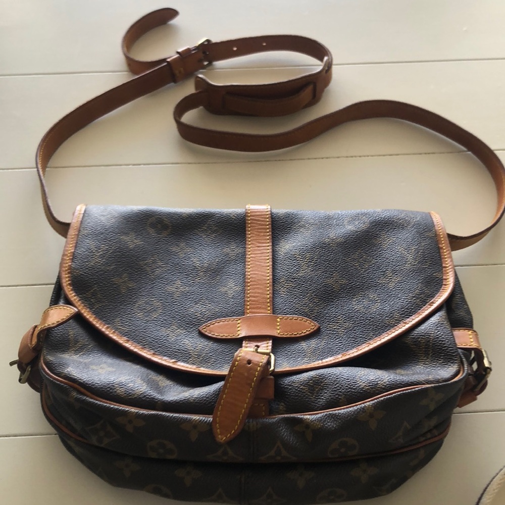 Vintage Louis Vuitton Samur Messenger Bag